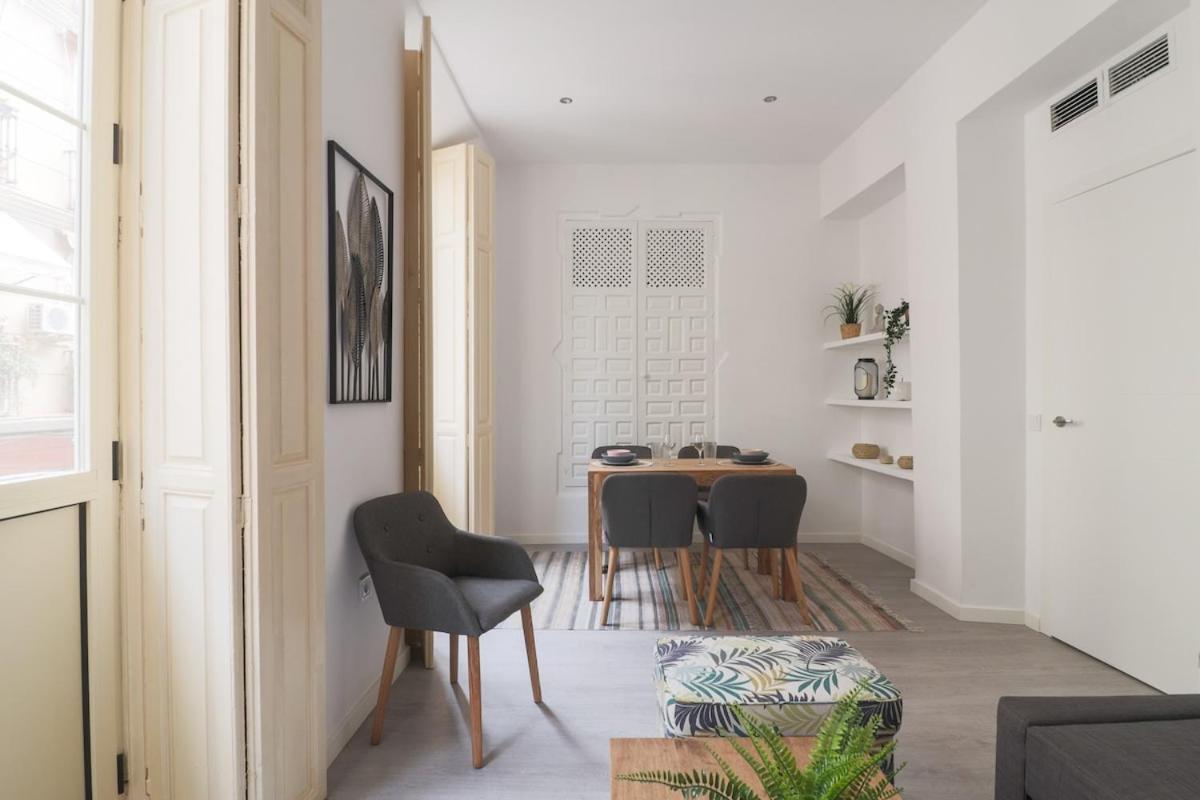 C93 - Trendy Two Bedrooms In Ollerias Málaga Exterior foto